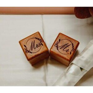 New Mr and Mrs Ring Box – Handmade Wood Ring Box for Wedding day Ring Boxes